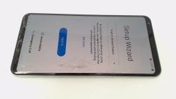 LG V30 VS996 Cellphone (Silver 64GB) Verizon CRACKED GLAS/BURN