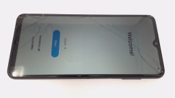 Samsung Galaxy A13 5G SM-A136U 64GB T-Mobile CRACKED GLAS & BROWN STAINS