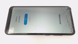 Samsung Galaxy A11 SM-S115DL Cellphone (Gray 32GB) Tracfone CRACKED GLAS