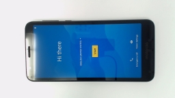 Motorola Moto E6 XT2005DL (Black 32GB) Tracfone CRACKED GLAS