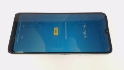 Celero 5G WT Celero (Silver 64GB) Locked to Unknown Carrier SCRATCHED GLAS