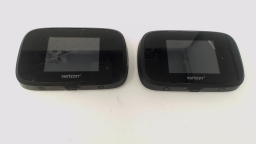 LOT OF 2 - Novatel 7730L Jetpack Verizon BAD BOARD/CRACKED SCREEN/NO BAT/REAR
