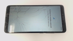 TCL T430W Cellphone (Black 32GB) Unlocked CRACKED GLAS/BROWN STAINS