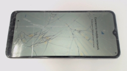 Celero 5G WT Celero 64GB Locked to Unknown Carrier CRACKED GLAS/BROWN STAINS