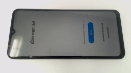 Samsung Galaxy A23 SM-A236M/DS 128GB Unknown Carrier DS CRACKED GLAS/BAD LENS