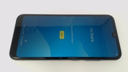 Blu View 4 B135DL Cellphone (Black 32GB) Tracfone SCRATCHED GLAS