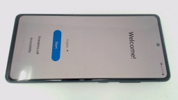 Samsung Galaxy S20 FE SM-G781U 128GB AT&T CRACKED GLAS/BURN/CAMERA/DIRT