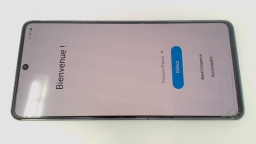 Samsung Galaxy A71 SM-A736B/DS 256GB Unknown Carrier CRACKED GLAS & TRIM