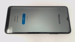 Samsung Galaxy A03s SM-A037U Cellphone (Black 32GB) Verizon SCRATCHED GLAS