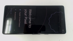 Google Pixel 7A G0DZQ Cellphone (Black 128GB) Verizon SCRATCHED GLAS