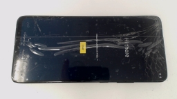 Motorola  One 5G Ace XT2113-5 (Purple 16GB) AT&T Prepaid CRACKED GLAS