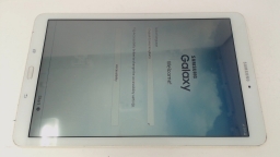 Samsung Galaxy Tab E SM-T561 9.6" 3G Tablet (White 8GB) Unlocked DIRTY/NO TRAYS