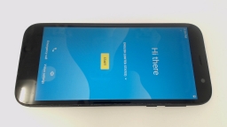Blu View 2 B131DL Cellphone (32GB) Tracfone SCRATCHED GLAS