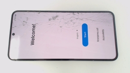Samsung Galaxy S22 5G SM-S901U Cellphone (Black 128GB) T-Mobile CRACKED GLAS