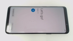Samsung Galaxy S9 SM-G960U (Black 64GB) AT&T MANY SCRATCHES