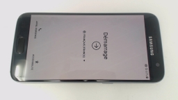 Samsung Galaxy S7 SM-G930F Cellphone (Black 32GB) Carrier: SFR CRACKED GLAS