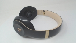 Beats Studio 3 Headphones (A1914 - Shadow Gray) NO EAR PADS