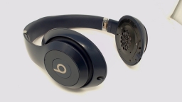 Beats Studio 3 Headphones A1914 Blue NO EAR PADS