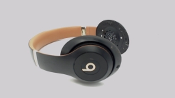 Beats Studio 3 Headphones A1914 Midnight Black NO EARCUP LOOSE TOP RUBBER