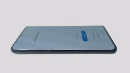 Samsung Galaxy S21 Ultra 5G SM-G998U (Black 128GB) AT&T CRACKED REAR