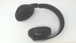 Beats Studio 3 Headphones A1914 Matte Black CRACKED ABOVE LEFT HINGE