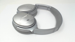Bose QC35 II Series 2 Wireless Headphones Silver