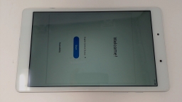 Samsung Galaxy Tab A SM-T290 8" Kids Tablet (Silver 32GB) Wifi SCRATCHED GLAS