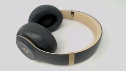 Beats Studio 3 Headphones A1914 Shadow Gray