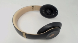 Beats Studio 3 Headphones A1914 Shadow Gray - NO EAR PADS -