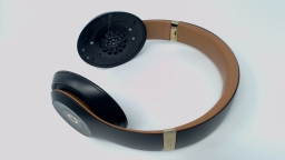 Beats Studio 3 Headphones A1914 Midnight Black NO EARPADS