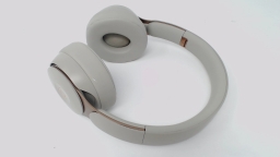 Beats Solo Pro A1881 Wireless Headphones - Gray