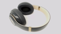 Beats Studio 3 Headphones A1914 Shadow Gray