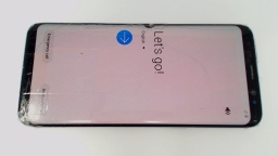 Samsung Galaxy S8 SM-G950U Cellphone (Black 64GB) Boost CRACKED GLAS/SPOTS