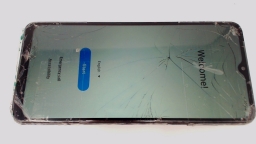 Samsung Galaxy A13 5G SM-A136U (Black 64GB) Boost CRACKED GLAS/BROWN STAINS