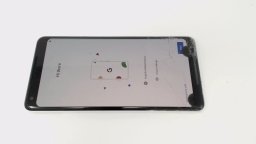 Google Pixel 2XL G011C Cellphone (White 64GB) Verizon CRACKED GLAS GREEN SPOT