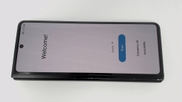 Samsung Galaxy Z Fold3 5G (Black 256GB 12GB) AT&T BAD BOARD SPOT/SCRATCHED