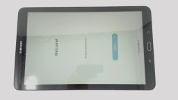 Samsung Galaxy Tab E SM-T560NU 9.6" (Black 16GB) Wifi BROWN CRACKED GLAS