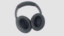 Bose QC 35 II Series 2 Wireless Headphones Black FLAKING