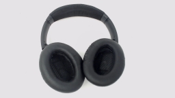 Bose QC 35 II Series 2 Wireless Headphones Black FLAKED HEADBAND