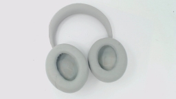 Bose NC700 Bluetooth Headphones (Silver) TORN PADS DEFECTIVE