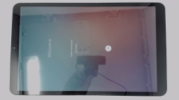 LG G Pad 5 LM-T600QS 10.1" Tablet (Silver 32GB 4GB) GSM Unlocked SCRATCHED