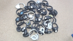 Lot of 32 QC35 Series 1 QC 35 Bose Headphones with Various Problems