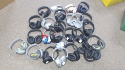 Lot of 26 QC35 Series 2 QC35ii Bose Headphones with Various Problems