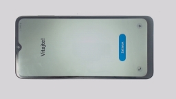 Samsung Galaxy A04s SM-A047F/DSN (Black 32GB 3GB) Unknown Carrier CRACKED CAM