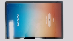 Samsung Galaxy Tab S9 FE+ SM-X610 12.4" Tablet (Gray 128GB8GB) WiFi SCRATCHED