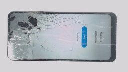 Samsung Galaxy A03s SM-S134DL Cellphone (Black 32GB 3GB) Tracfone CRACKED