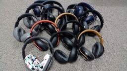 Lot of 14 Beats Studio 3 Headphones with Various Problems