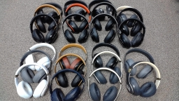 Lot of 23 Beats Studio 3 Headphones with Various Problems