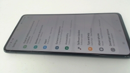 Samsung Galaxy A51 5G SM-A516U Cellphone (Gray 128GB 6GB) AT&T CRACKED