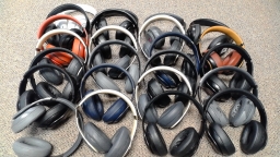 Lot of 24 Beats Studio 3 Headphones with Various Problems